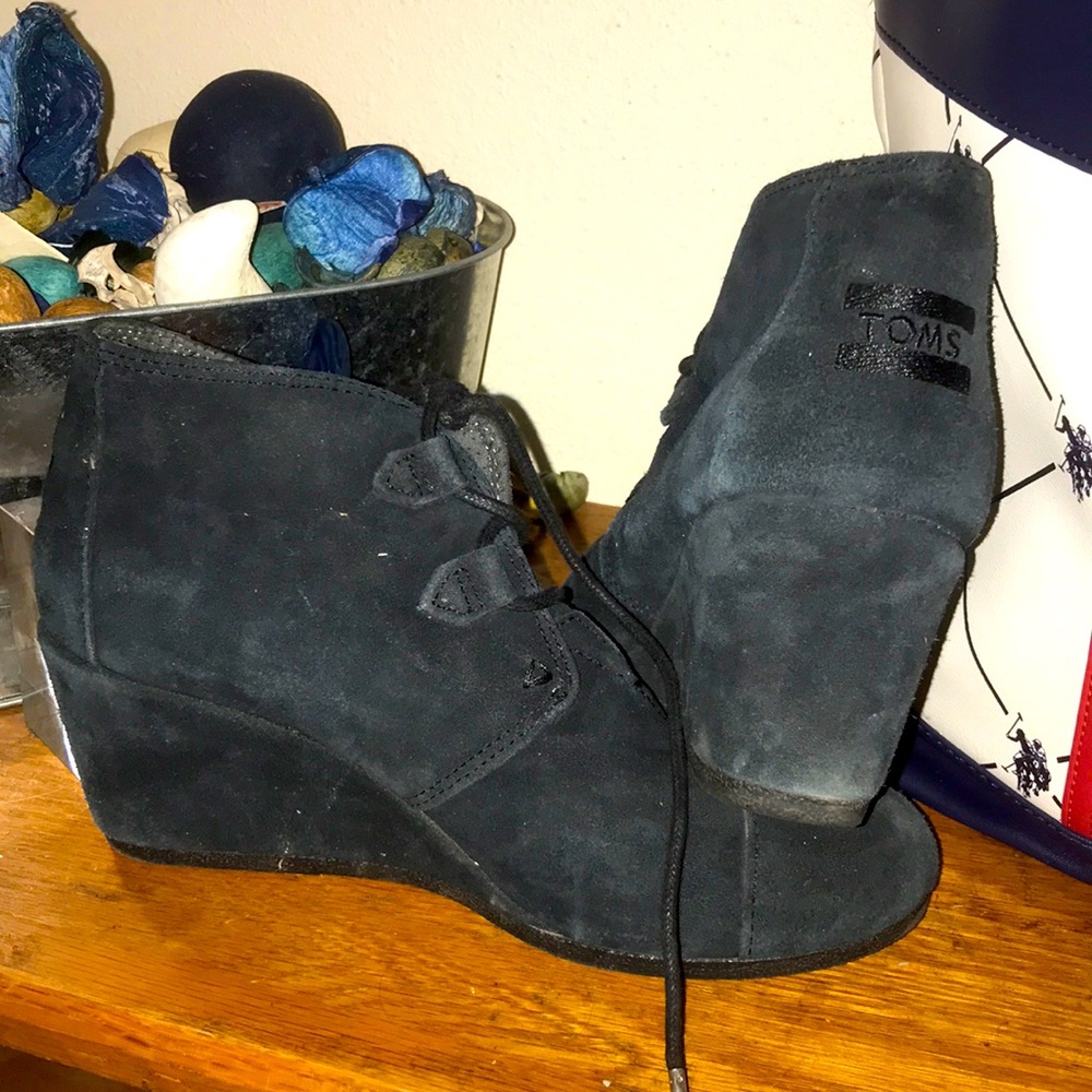 TOMS